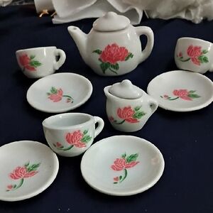 Floral Tea Set with Pink Rose Design